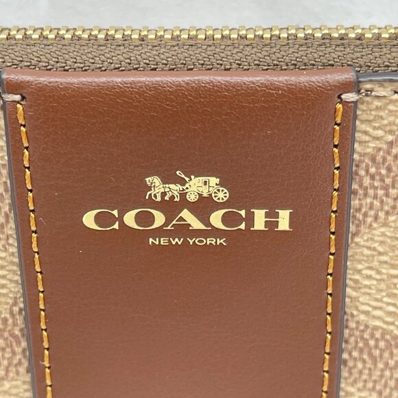 NEW COACH Women’s Corner Zip Wristlet in Signature Canvas with Stripe Tan/Brow - Picture 11 of 12